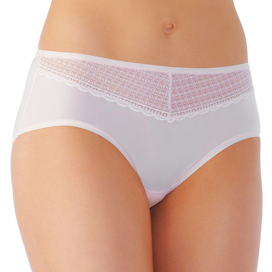 Vanity Fair Beautifully Smooth Women`s Lace Hipster Panty