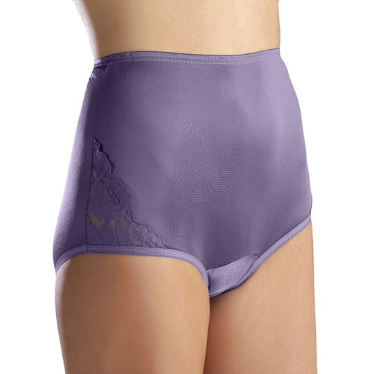 Vanity Fair Perfectly Yours Women`s Lace Nouveau Brief