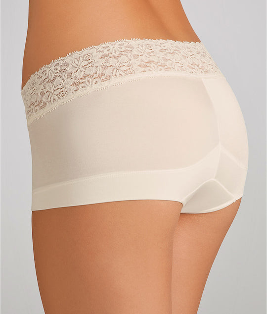 Maidenform Women`s Dream Lace Boyshort