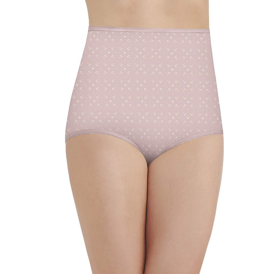 Vanity Fair Perfectly Yours Women`s Ravissant Tailored Nylon Brief