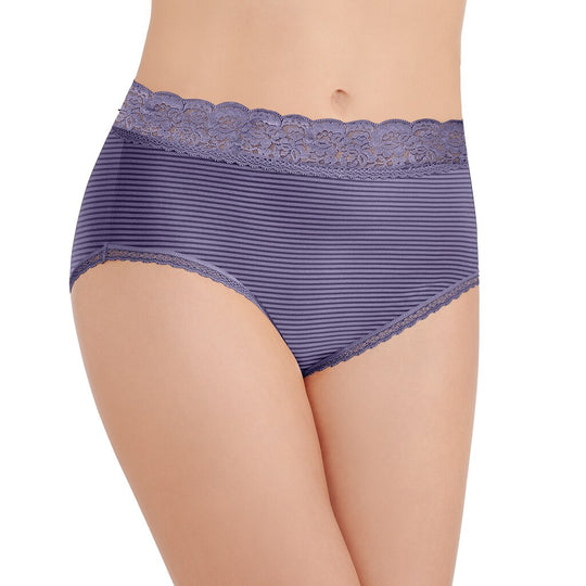 Vanity Fair Womens Flattering Lace Brief Panty