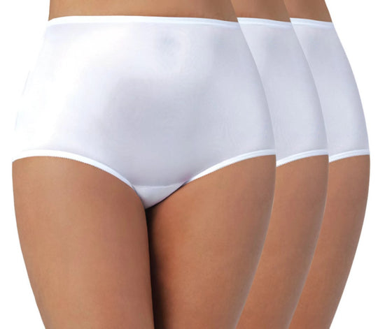 Vanity Fair Perfectly Yours Women`s Ravissant Tailored Nylon Brief