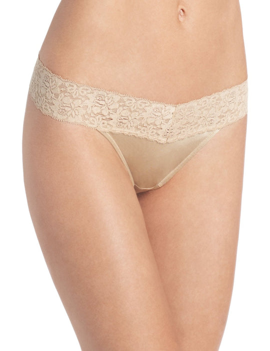 Maidenform Women`s Dream Thong with Lace