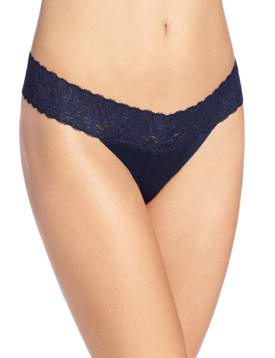 Maidenform Women`s Dream Thong with Lace