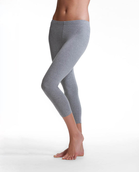 Danskin Women's Essential Cotton Blend Low-Rise Capri Legging