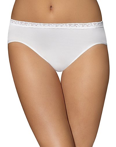 Bali Comfort Revolution Seamless Lace Hi Cut Panty