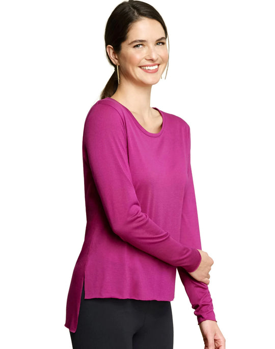 Hanes Signature® Soft Luxe Women`s Asymmetric Hem Top