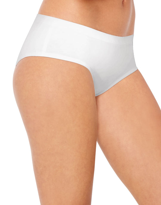 Hanes Ultimate Smooth Tec Women`s 3-Pack Hipster Panties