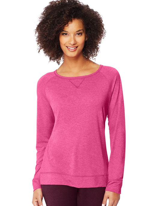 Hanes Women`s Fashion Essentials Raglan V-Notch Tee