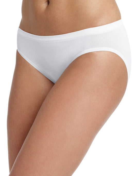 Hanes Women's Seamless Bikini Panties 3 Pack