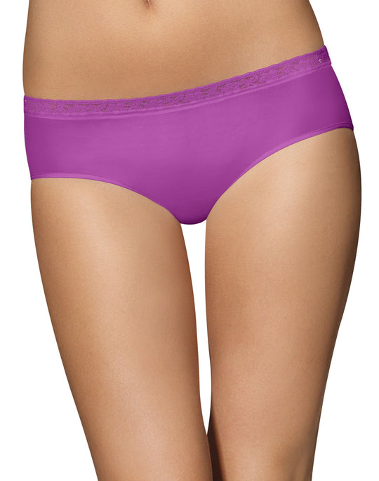 Bali Comfort Revolution Seamless Lace Hipster Panty