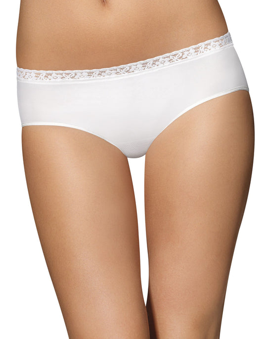 Bali Comfort Revolution Seamless Lace Hipster Panty